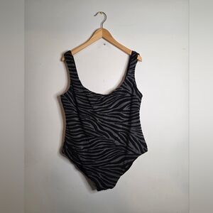 MARA HOFFMAN PERSEPHONE Print One-Piece Swimsuit Size 3X